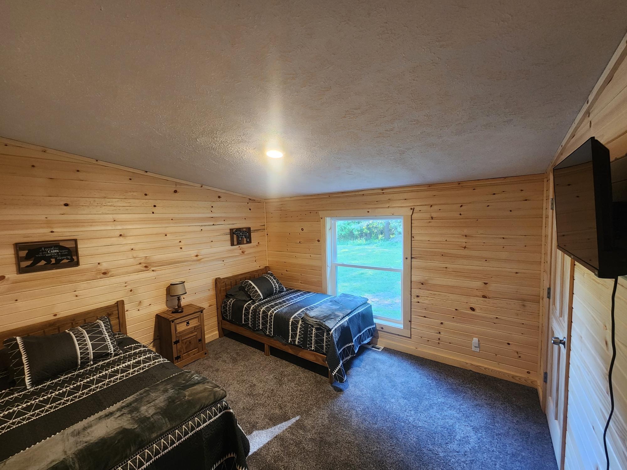 Twin Bedroom with Two Beds & Smart TV