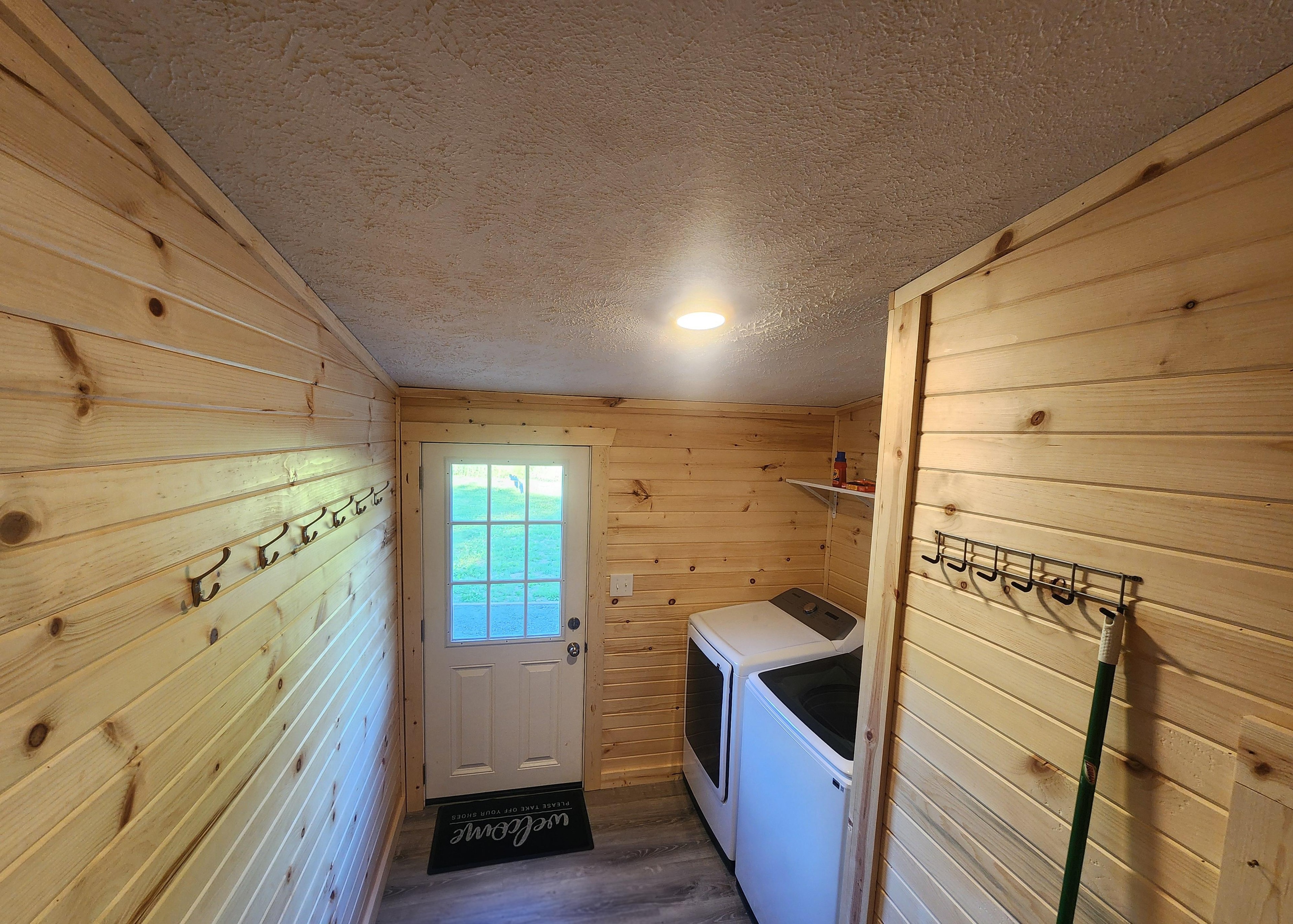 Laundry Room — Washer & Dryer